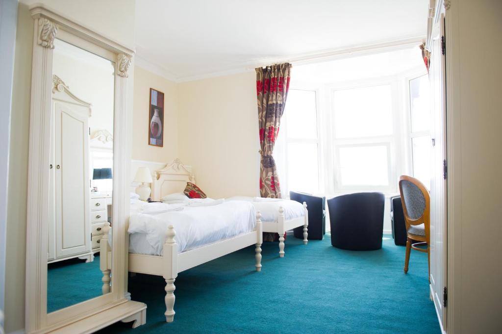 Queensbridge Hotel Аберистуит Экстерьер фото